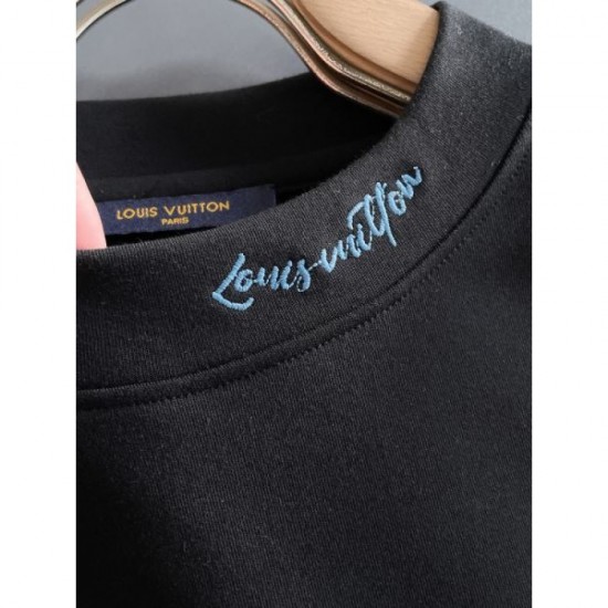 2025FW Long Sleeve T-Shirt LOUIS VUITTON Louis Vuitton Featured item that is sure to be sold out this season