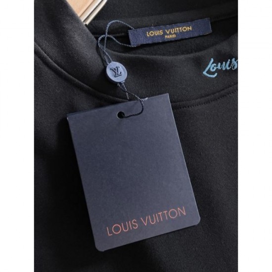 2025FW Long Sleeve T-Shirt LOUIS VUITTON Louis Vuitton Featured item that is sure to be sold out this season