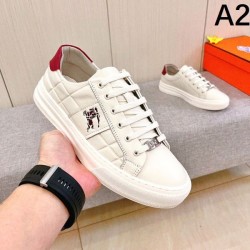 2025FW Men's Casual Shoes BURBERRY A pair with an attractive vintage feel