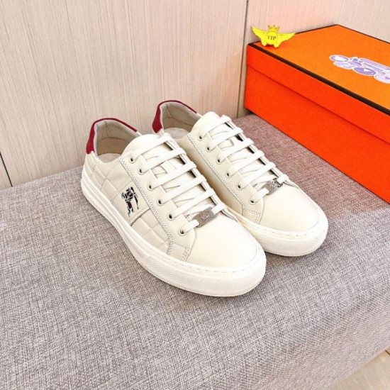 2025FW Men's Casual Shoes BURBERRY A pair with an attractive vintage feel