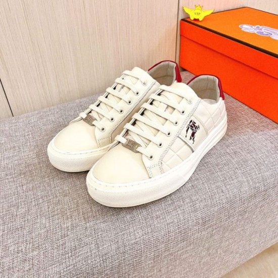 2025FW Men's Casual Shoes BURBERRY A pair with an attractive vintage feel