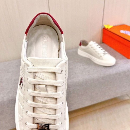 2025FW Men's Casual Shoes BURBERRY A pair with an attractive vintage feel