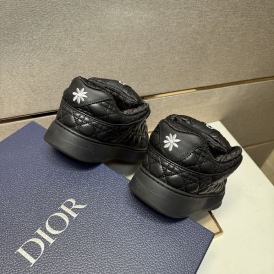 2025 Fall/Winter New DIOR Men's Casual Shoes A popular series that is attracting a lot of attention