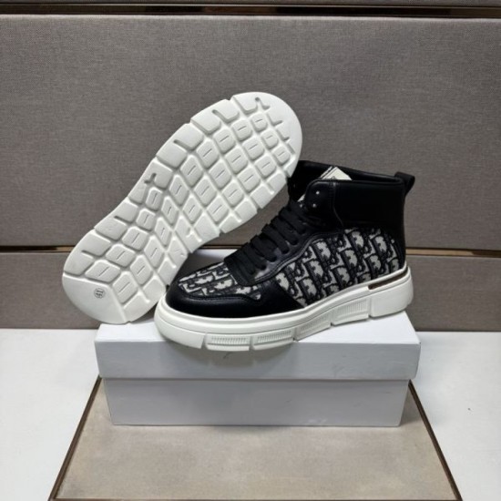 2025FW Men's Casual Shoes DIOR Dior A classic item that is very useful every season