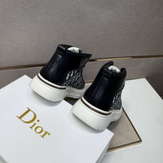 2025FW Men's Casual Shoes DIOR Dior A classic item that is very useful every season