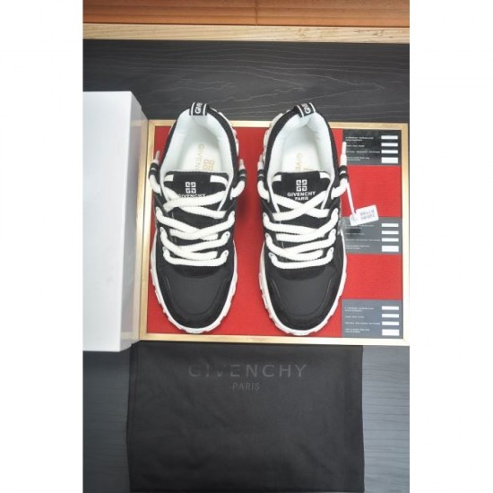 2025FW Men's Casual Shoes GIVENCHY Givenchy No. 1 in cumulative sales total