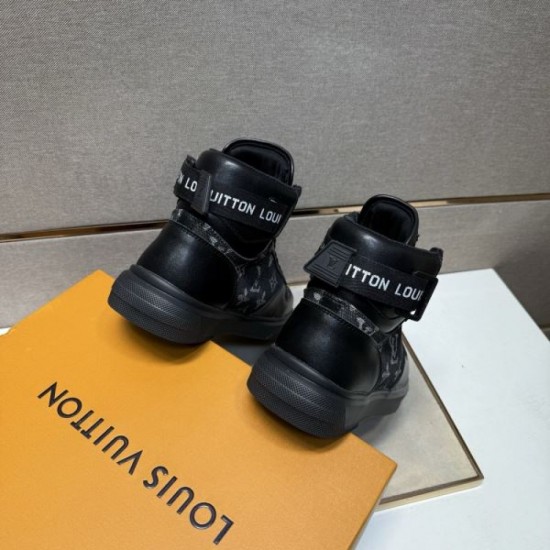 2025 Autumn/Winter New LOUIS VUITTON Men's Casual Shoes The latest in the super popular series