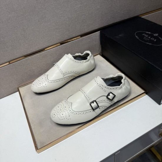 2025FW Men's Casual Shoes PRADA Introducing a pair to liven up your winter mood