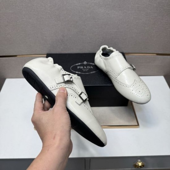 2025FW Men's Casual Shoes PRADA Introducing a pair to liven up your winter mood