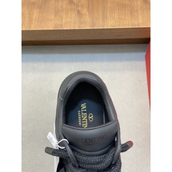 VALENTINO Valentino 2025SS Latest release immediate release for men casual shoes