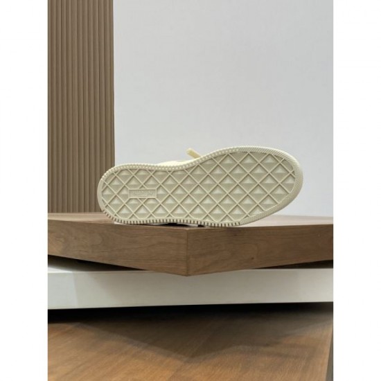 VALENTINO 2025SS Explosive Popular Men's Casual Shoes