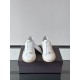 2025SS Casual Shoes VALENTINO Valentino A new spring and summer product that shines with sophisticated charm