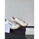 2025SS Casual Shoes VALENTINO Valentino A new spring and summer product that shines with sophisticated charm