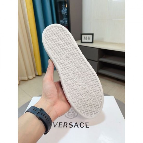 2025FW Men's Casual Shoes VERSACE Super popular beautiful items are on sale!