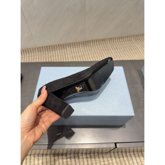 2025FW Popular PRADA high heels that are popular in magazines and on the streets