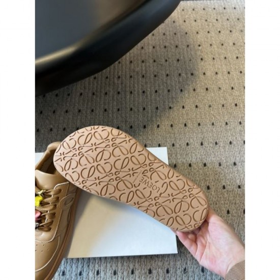 2025FW Women's Casual Shoes LOEWE Elegant replica that brings out your individuality