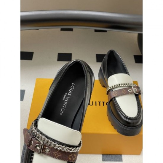 2025FW Women's Casual Shoes LOUIS VUITTON New trends that are easy to incorporate into your outfits