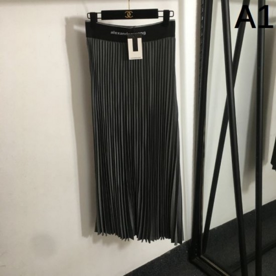2025SS Pleated Skirt LOUIS VUITTON Louis Vuitton Overseas Limited Item 2025SS Pleated Skirt LOUIS VUITTON Louis Vuitton Overseas Limited Item