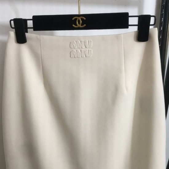 2025SS Skirt MIU MIU Miu Popular items are back in stock! 2025SS Skirt MIU MIU Miu Popular items are back in stock!