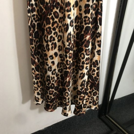 2025SS Long Skirt MIU MIU Miu Popular colors now in stock! 2025SS Long Skirt MIU MIU Miu Popular colors now in stock!
