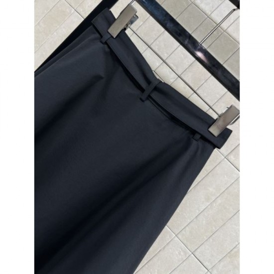 MIU MIU Pleated Skirt New Fall/Winter 2025 Popular brand item that you can see at a glance MIU MIU Pleated Skirt New Fall/Winter 2025 Popular brand item that you can see at a glance
