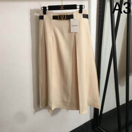 2025SS Skirt VALENTINO Valentino Rare domestic! Very popular 2025SS Skirt VALENTINO Valentino Rare domestic! Very popular