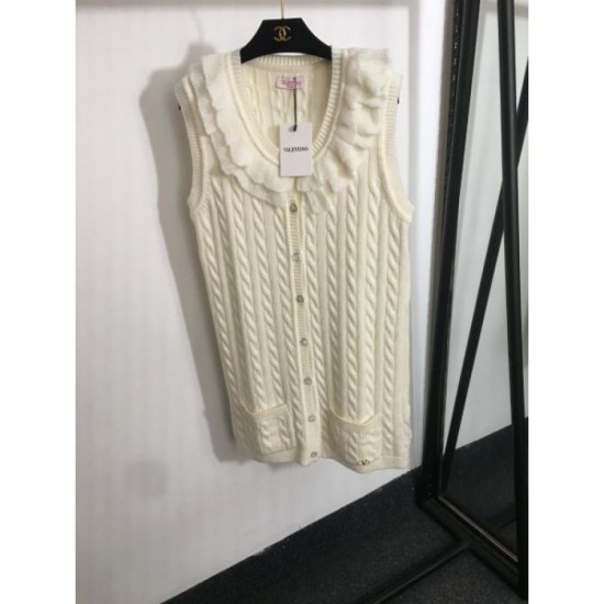 2025SS One Piece VALENTINO Hard to Obtain Item 2025SS One Piece VALENTINO Hard to Obtain Item