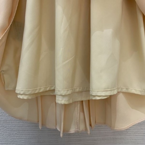 2025SS Dress VALENTINO Valentino Very popular limited color 2025SS Dress VALENTINO Valentino Very popular limited color