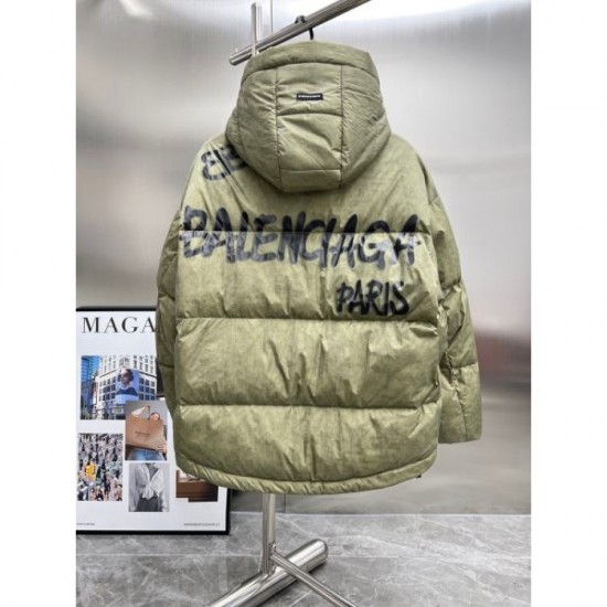 BALENCIAGA Fall/Winter 2025 Down Jacket Elegant and sophisticated winter style