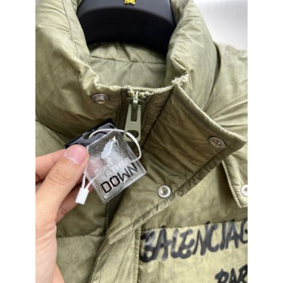 BALENCIAGA Fall/Winter 2025 Down Jacket Elegant and sophisticated winter style