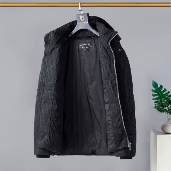 DIOR Dior Fall/Winter 2025 Down Jacket First come, first served model DIOR Dior Fall/Winter 2025 Down Jacket First come, first served model