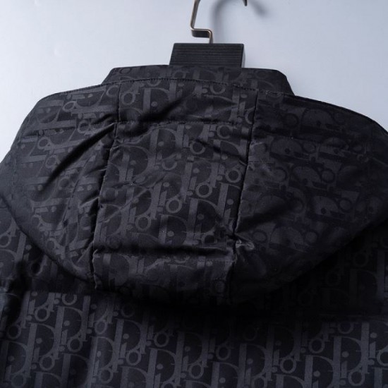 DIOR Dior Fall/Winter 2025 Down Jacket First come, first served model DIOR Dior Fall/Winter 2025 Down Jacket First come, first served model