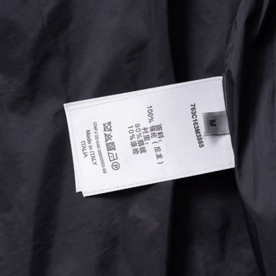 DIOR Dior Fall/Winter 2025 Down Jacket First come, first served model DIOR Dior Fall/Winter 2025 Down Jacket First come, first served model