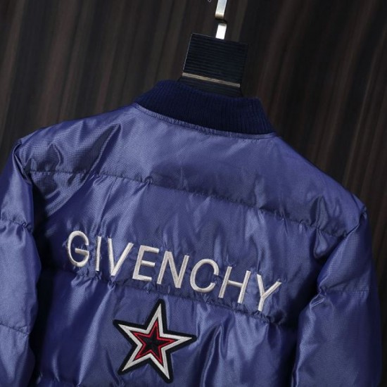 GIVENCHY Fall/Winter 2025 down jacket with logo is becoming more popular