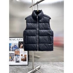 LOUIS VUITTON 2025 Fall/Winter Down Jacket New Limited Model First come, first served LOUIS VUITTON 2025 Fall/Winter Down Jacket New Limited Model First come, first served