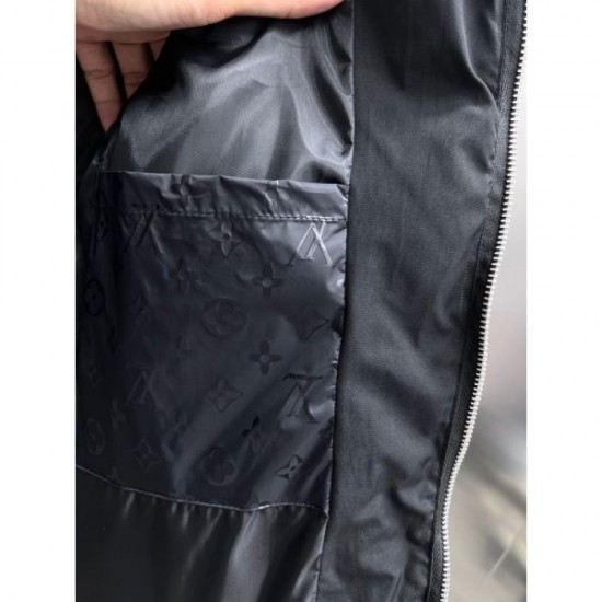 LOUIS VUITTON 2025 Fall/Winter Down Jacket New Limited Model First come, first served LOUIS VUITTON 2025 Fall/Winter Down Jacket New Limited Model First come, first served
