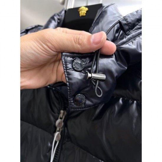 MONCLER 2025 Autumn/Winter Down Jacket Popular model with outstanding fashionability
