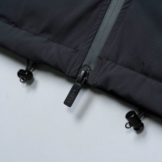 PRADA 2025 Autumn/Winter Down Jacket Featured items that are only available now PRADA 2025 Autumn/Winter Down Jacket Featured items that are only available now