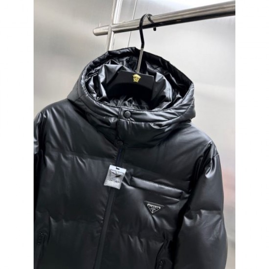 PRADA 2025 Autumn/Winter Down Jacket A popular brand that is becoming a hot topic