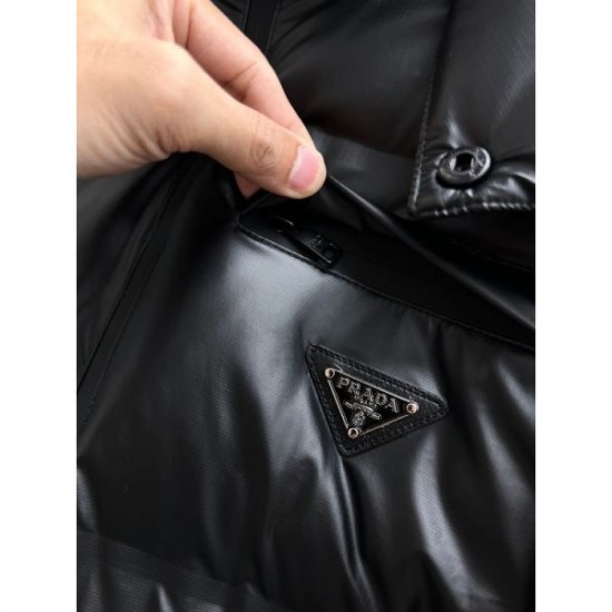 PRADA 2025 Autumn/Winter Down Jacket A popular brand that is becoming a hot topic