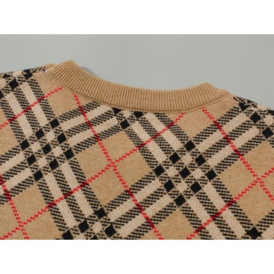 2025 Fall/Winter Sweater BURBERRY Burberry A popular new item with a vintage feel 2025 Fall/Winter Sweater BURBERRY Burberry A popular new item with a vintage feel