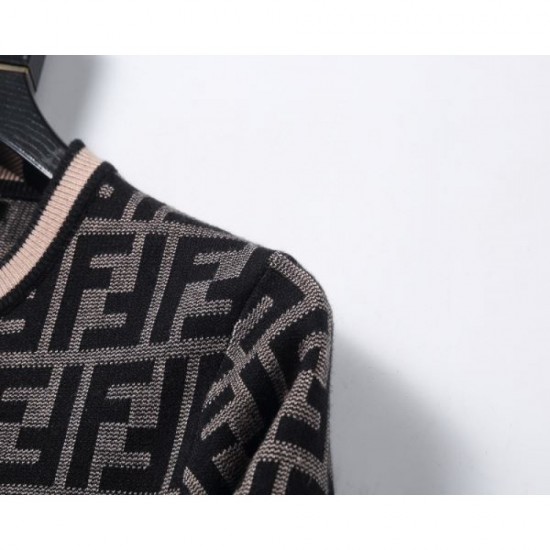 2025 Fall/Winter Sweater FENDI Fendi Finished model for this year's style 2025 Fall/Winter Sweater FENDI Fendi Finished model for this year's style