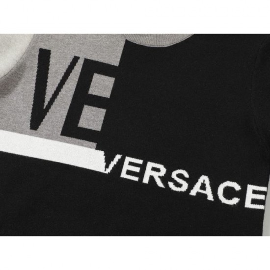 2025 Fall/Winter Sweater VERSACE: The latest autumn/winter model that will surely sell out 2025 Fall/Winter Sweater VERSACE: The latest autumn/winter model that will surely sell out
