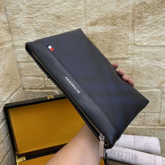 2025FW Clutch Bag BURBERRY New Sale Price Elegant and Stylish 2025FW Clutch Bag BURBERRY New Sale Price Elegant and Stylish