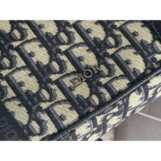 DIOR Shoulder Bag 2025SS This spring and summer's best item is now available DIOR Shoulder Bag 2025SS This spring and summer's best item is now available