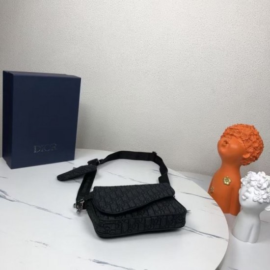 DIOR Shoulder Bag 2025SS A stylish item essential for summer