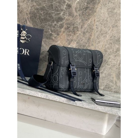 DIOR Shoulder Bag 2025SS Sold out! A hugely popular new spring and summer DIOR Shoulder Bag 2025SS Sold out! A hugely popular new spring and summer
