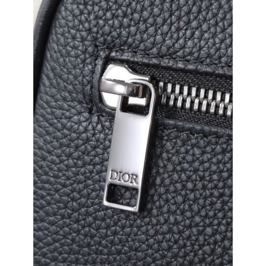 2025FW Clutch Bag DIOR Dior A hot topic in Japan - a new product with a great sense of trend 2025FW Clutch Bag DIOR Dior A hot topic in Japan - a new product with a great sense of trend