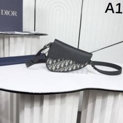 2025FW Shoulder Bag DIOR Dior A luxurious bag with great popularity