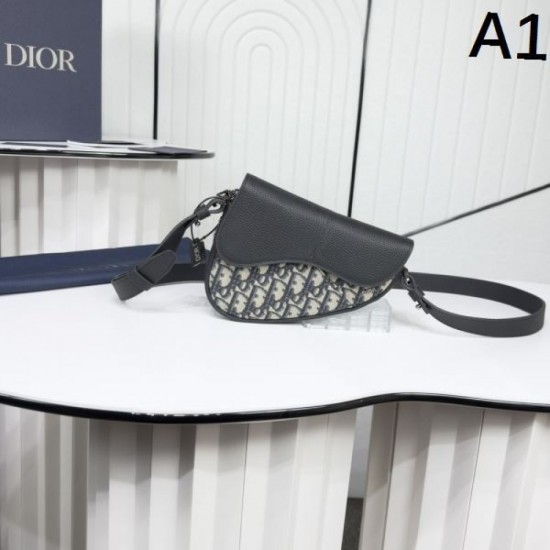 2025FW Shoulder Bag DIOR Dior A luxurious bag with great popularity 2025FW Shoulder Bag DIOR Dior A luxurious bag with great popularity